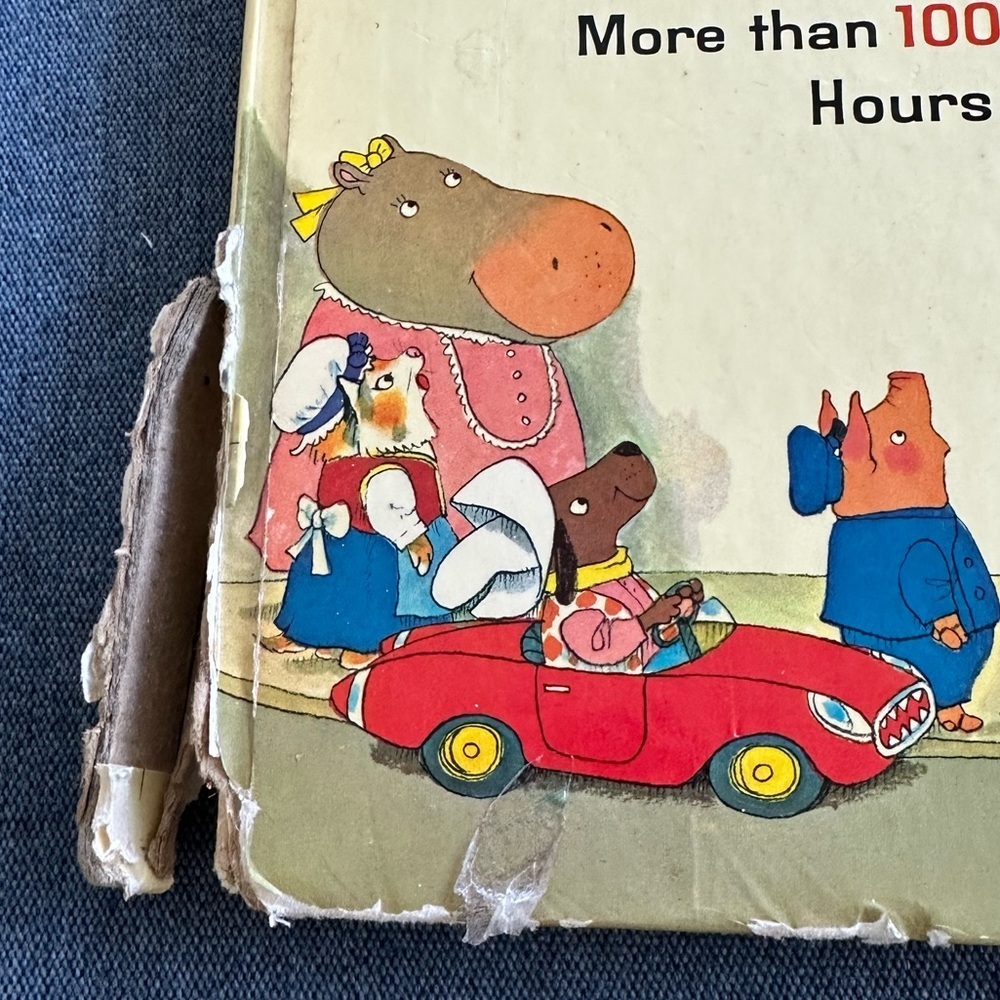 Richard Scarrys Storybook Dictionary for Kids - Picture 4 of 13